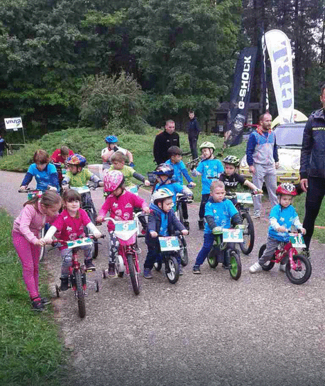 djeca biciklisticka trka
