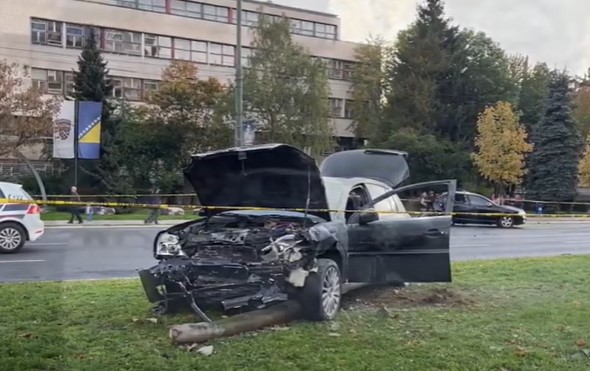Teška saobraćajna nesreća nesreća u Sarajevu (VIDEO) | Banjaluka.net