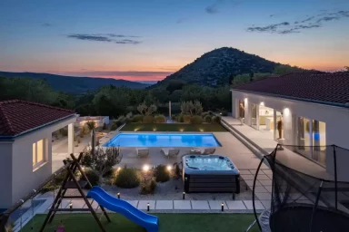 Vila Nebesi