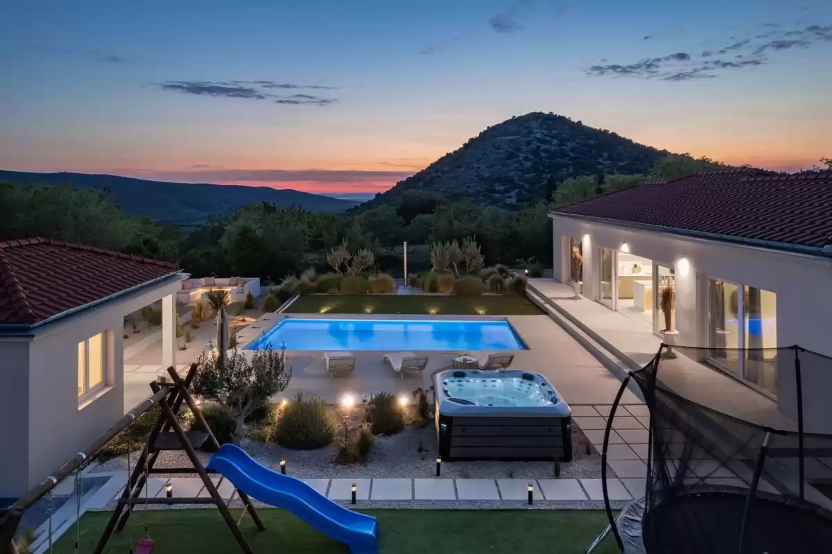 Vila Nebesi