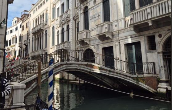 Venecija sve više tone