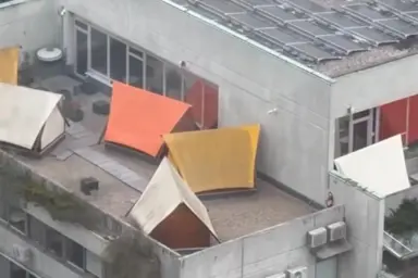 Spavanje na krovu zgrade?