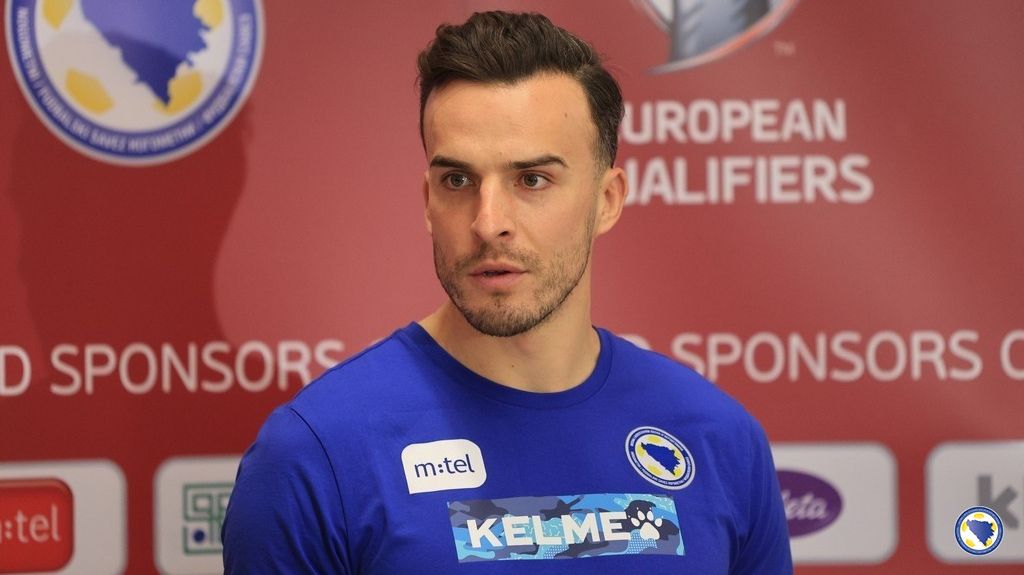 Haris Tabaković