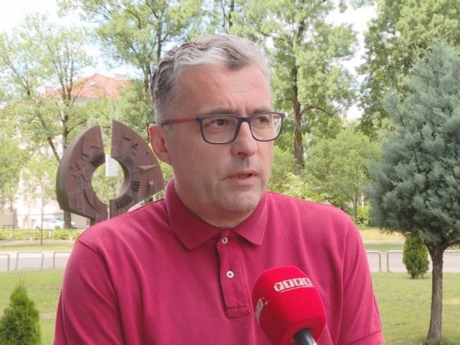 Mladen Ilić o brojčaniku na Trgu Krajine: Pokušaj vraćanja pojedinaca na ono što su bili prije šest godina