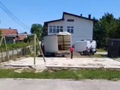 Stanivuković zaustavio izgradnju igrališta u Donjim Kolima