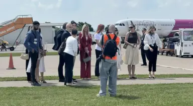 Avion iz Crne Gore sletio na banjalučki aerodrom