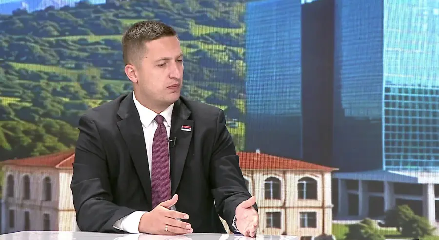 Mladen Ilić o brojčaniku na Trgu Krajine