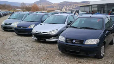 polovni automobili do 2000 KM na auto-pijaci